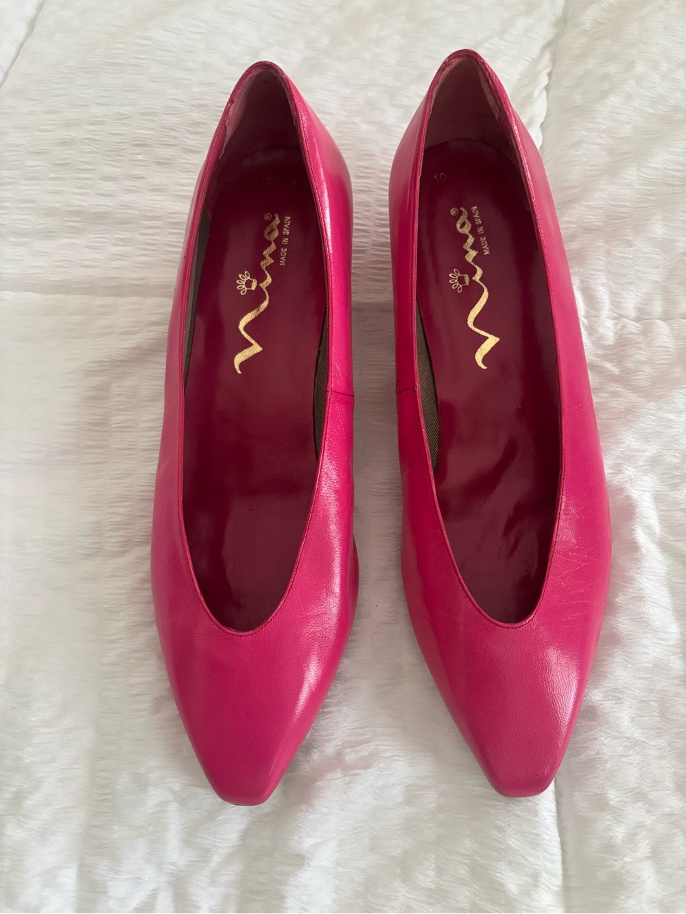 New Vintage Nina Made in Spain Pointed Ballet Flats in Bright Pink 10